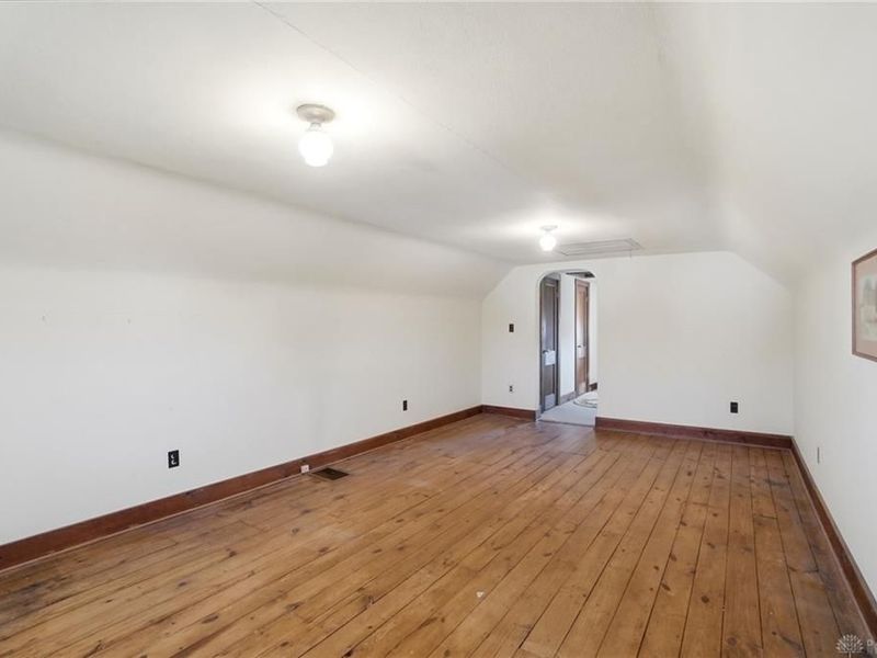 827 Snowhill Boulevard, Springfield, OH 45504 Photo 27