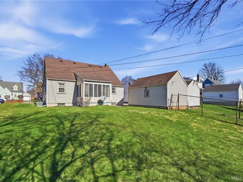 827 Snowhill Boulevard, Springfield, OH 45504 Photo 32