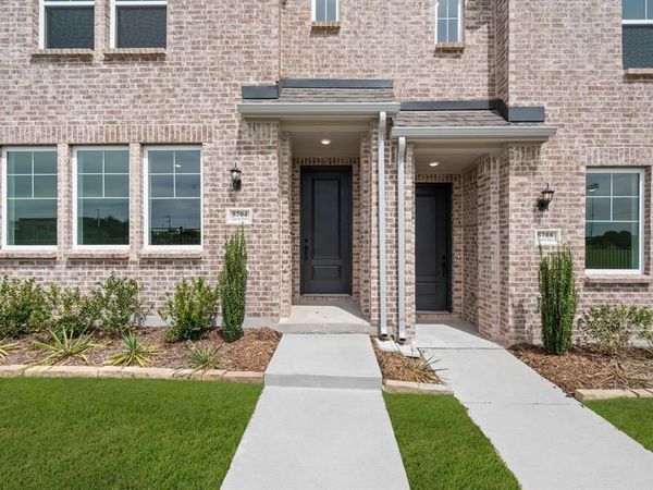 5704 Lakeview Drive, Watauga, TX 76148