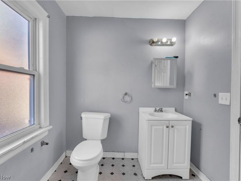 1858 Rudwick Road, Cleveland, OH 44112 Photo 22