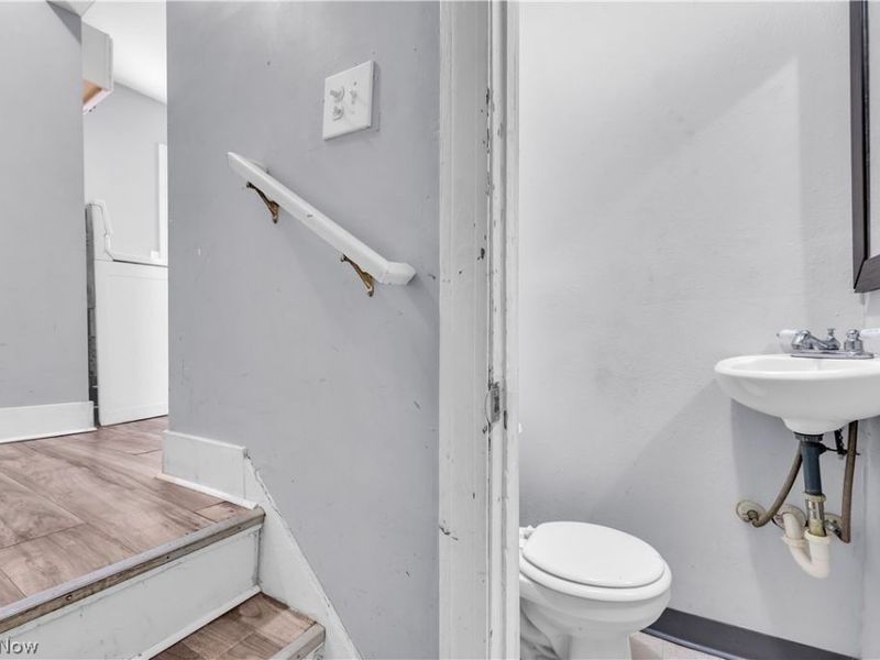 1858 Rudwick Road, Cleveland, OH 44112 Photo 27