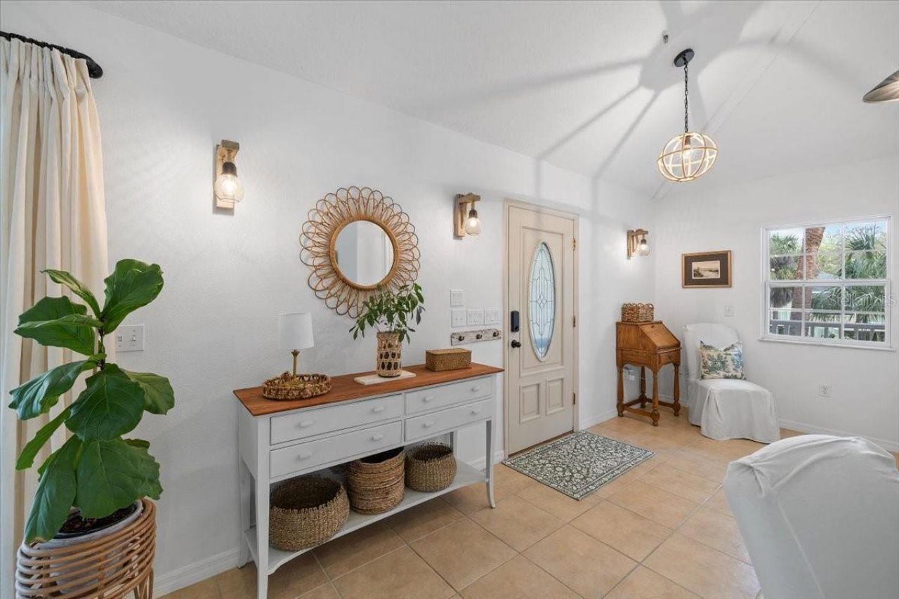 6093 Avenue Of The Palms, Weeki Wachee, FL 34607 Photo