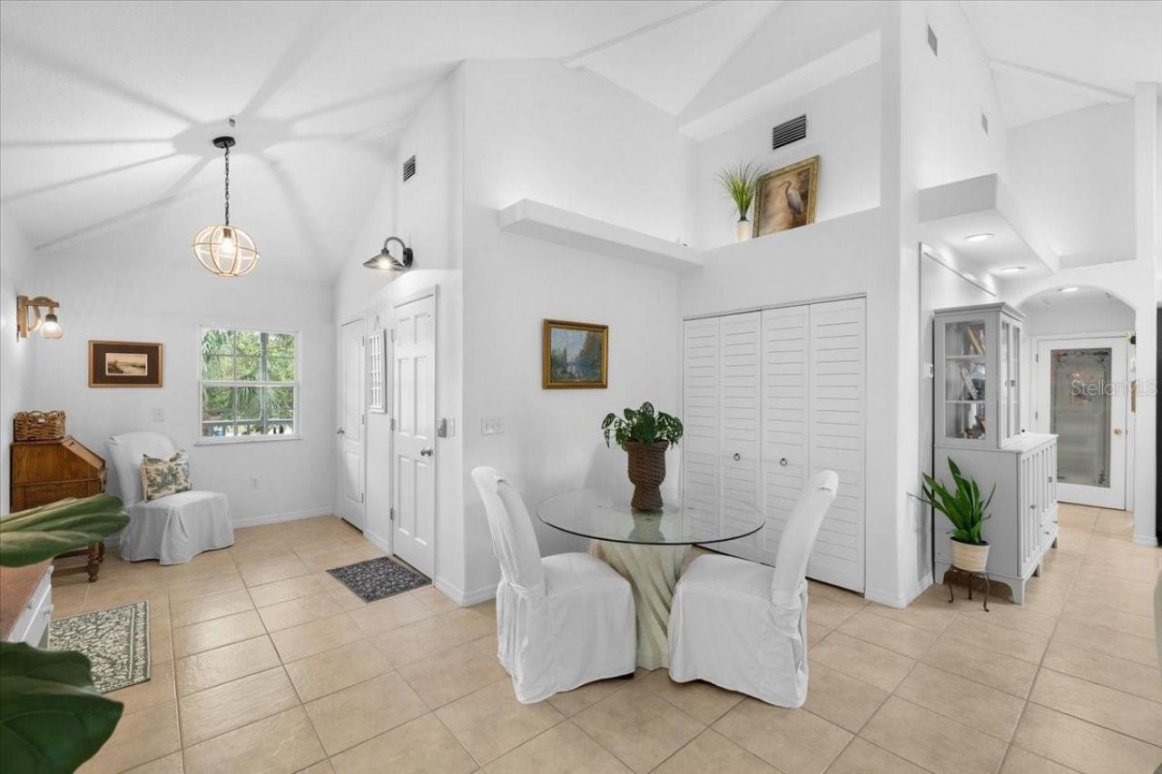 6093 Avenue Of The Palms, Weeki Wachee, FL 34607 Photo