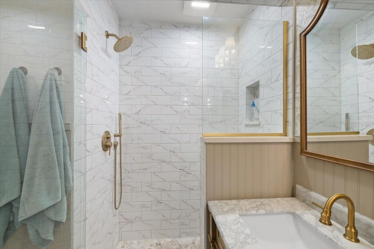 6093 Avenue Of The Palms, Weeki Wachee, FL 34607 Photo