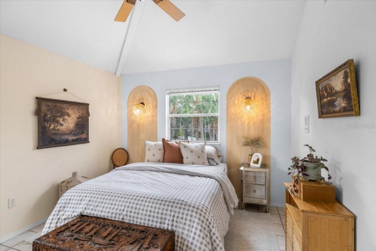 6093 Avenue Of The Palms, Weeki Wachee, FL 34607 Photo