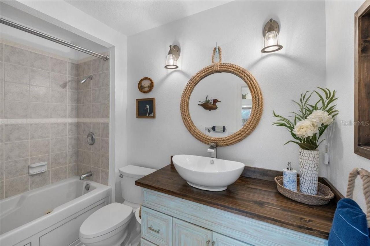 6093 Avenue Of The Palms, Weeki Wachee, FL 34607 Photo