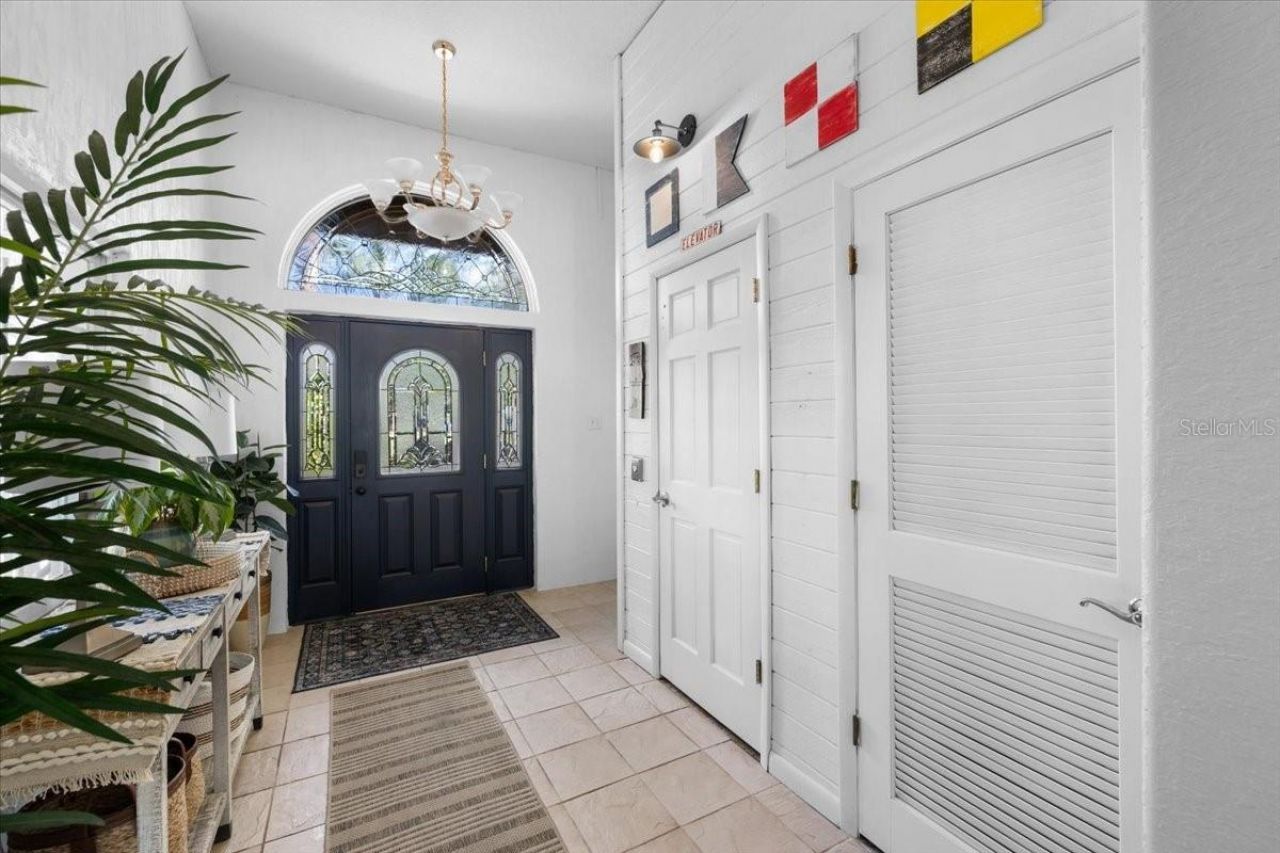 6093 Avenue Of The Palms, Weeki Wachee, FL 34607 Photo