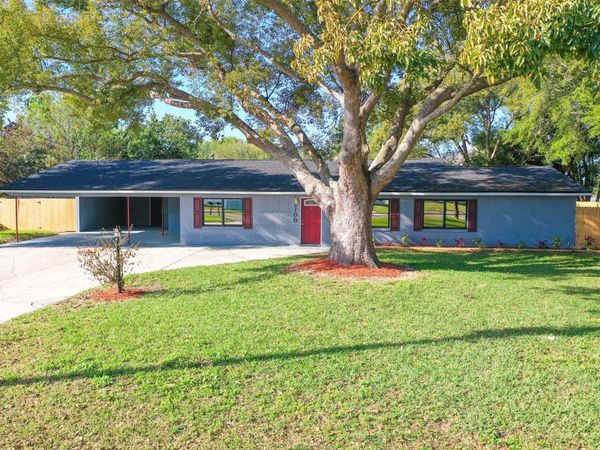 2700 IDYLRIDGE DRIVE , WINTER HAVEN, FL 33881