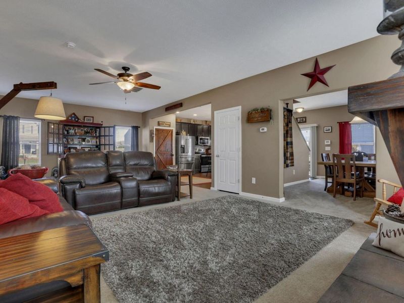 1552 Mary Lou Drive, Pataskala, OH 43062 Photo 11