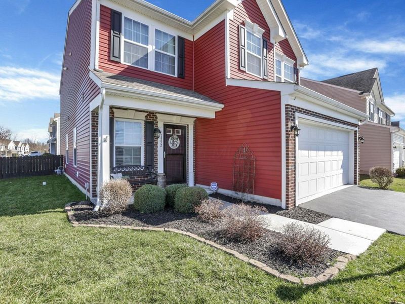 1552 Mary Lou Drive, Pataskala, OH 43062 Photo 2