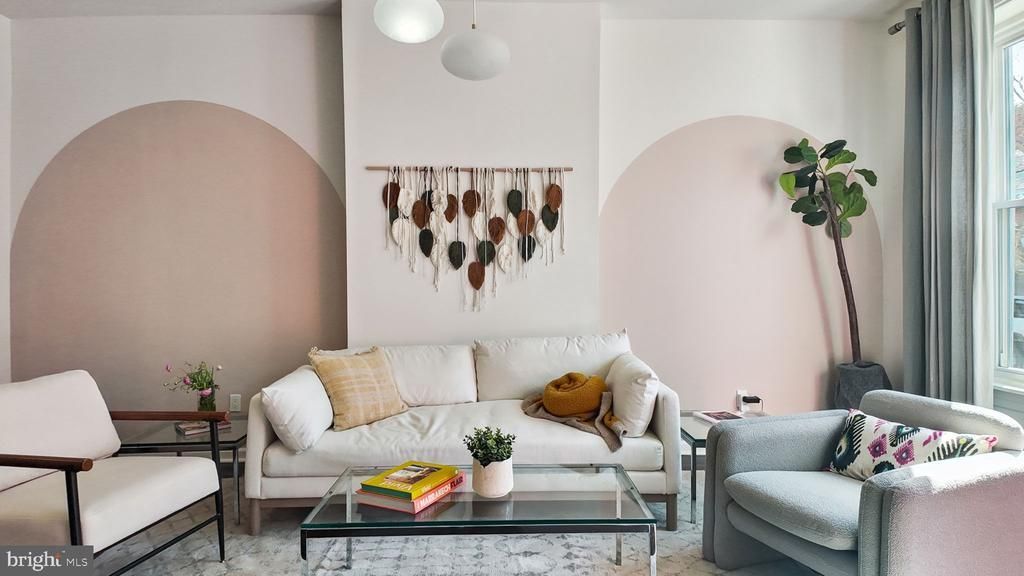 2437 Carpenter Street, Philadelphia, PA 19146 Main Photo