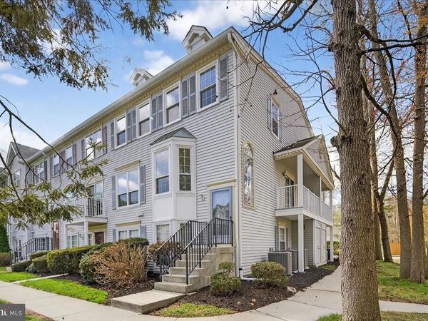 70 CHAMBORD COURT, HAMILTON, NJ 08619