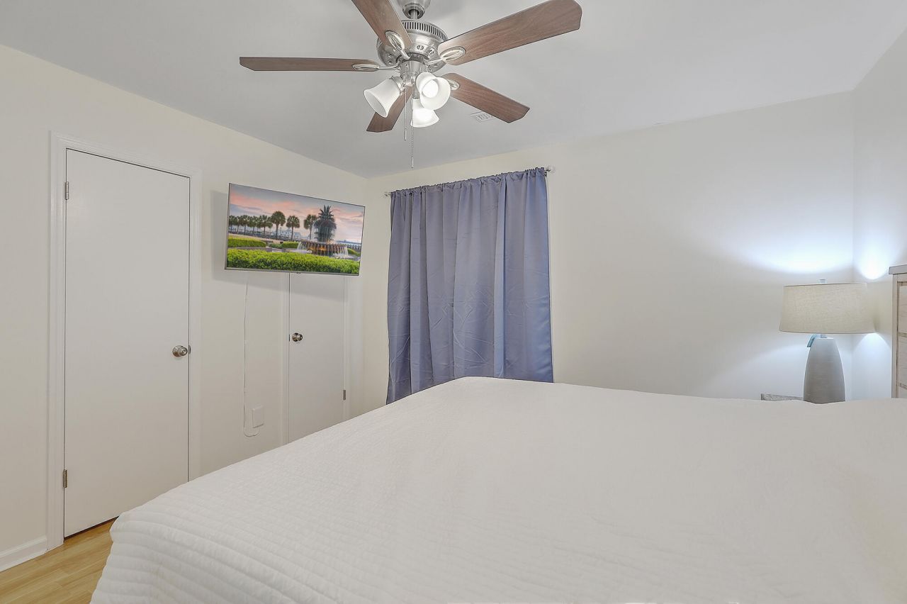 616 Semaht Street Photo 17