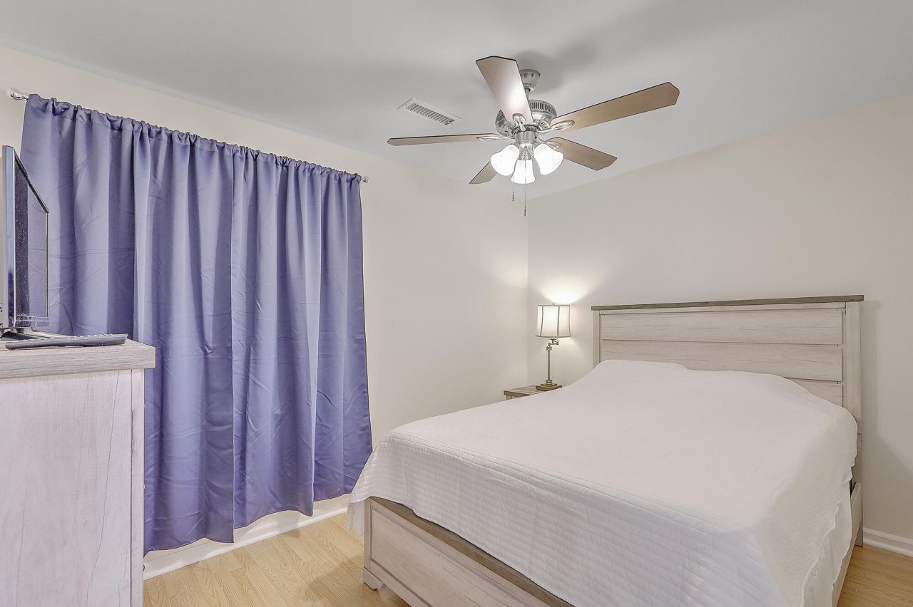 616 Semaht Street Photo 20