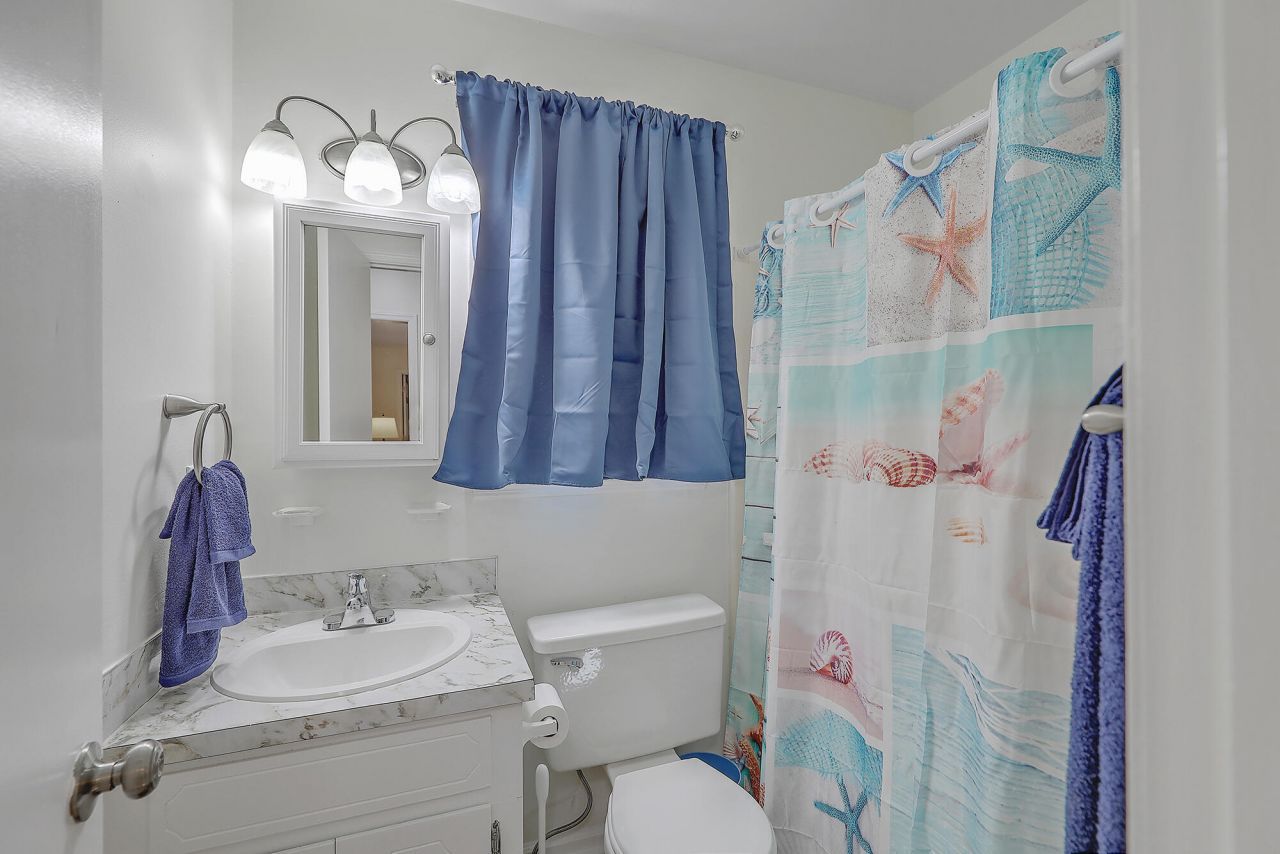 616 Semaht Street Photo 21