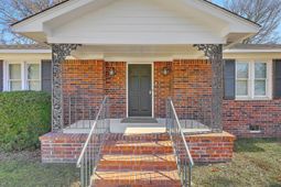 616 Semaht Street photo 4