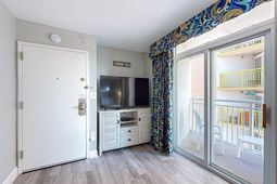 2701 S Ocean Blvd. photo 4