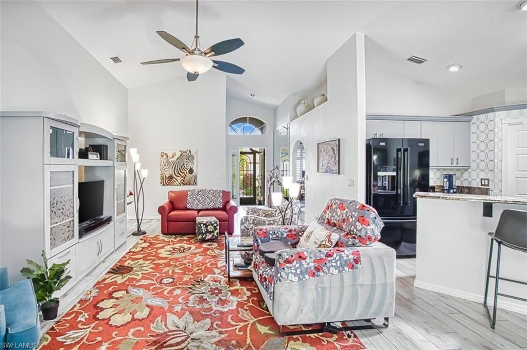 9917 Las Casas Dr, Fort Myers, FL 33919 Photo