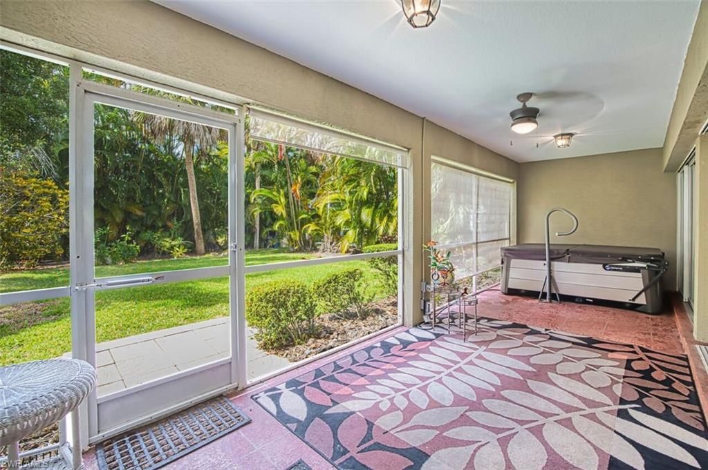 9917 Las Casas Dr, Fort Myers, FL 33919 Photo