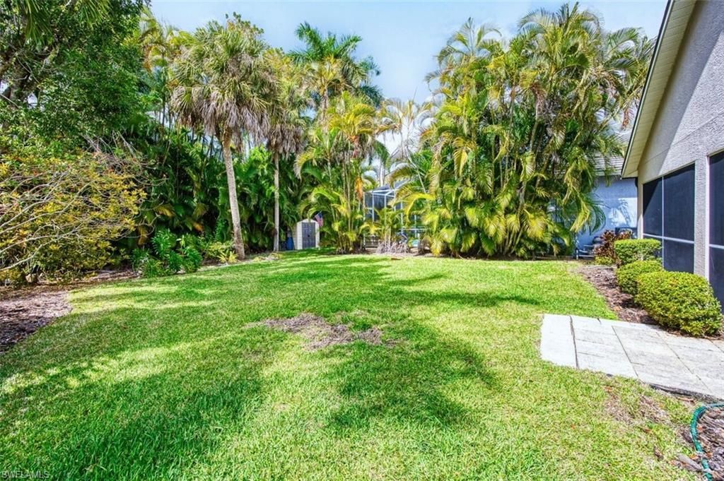 9917 Las Casas Dr, Fort Myers, FL 33919 Photo