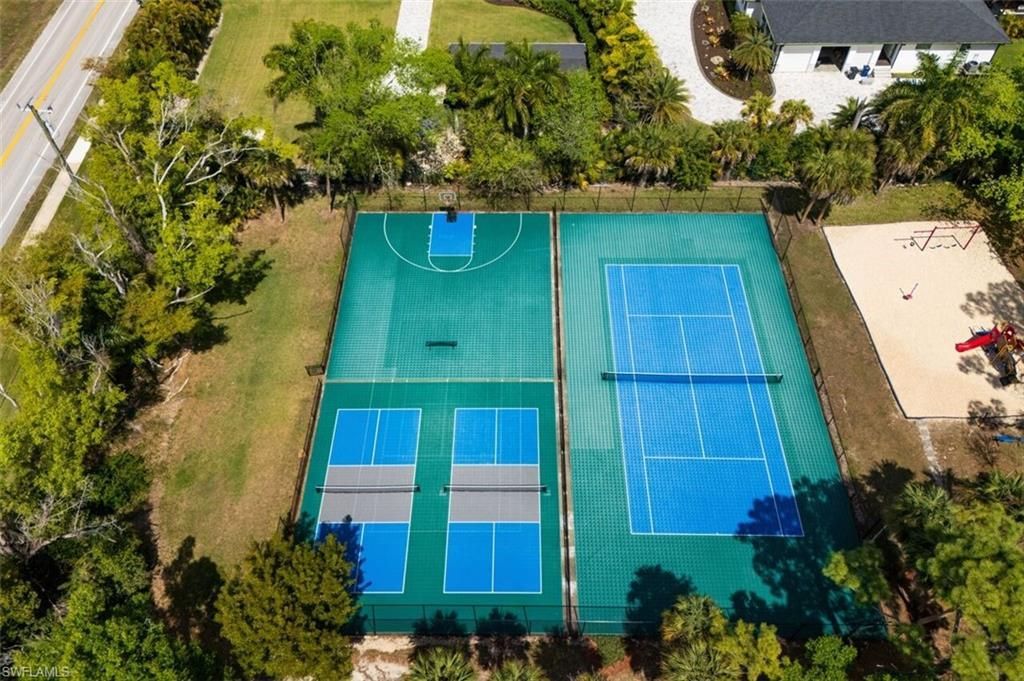 9917 Las Casas Dr, Fort Myers, FL 33919 Photo