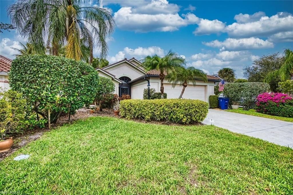 9917 Las Casas Dr, Fort Myers, FL 33919 Photo