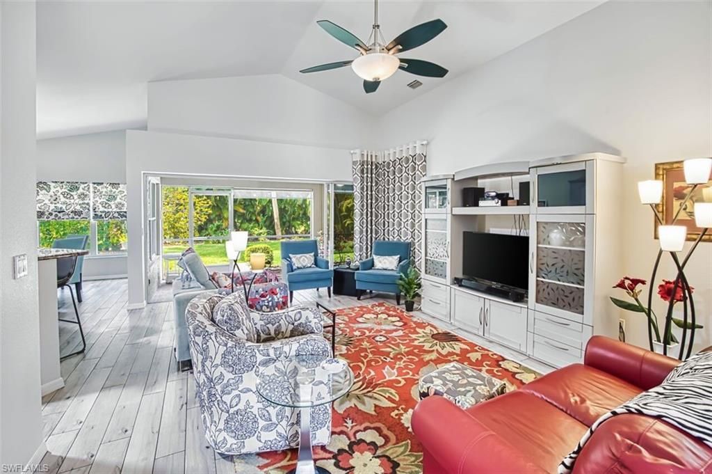 9917 Las Casas Dr, Fort Myers, FL 33919 Photo