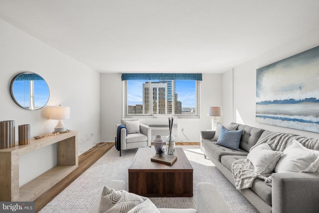 1919 Chestnut Street, Unit 2710, Philadelphia, PA 19103 Main Photo