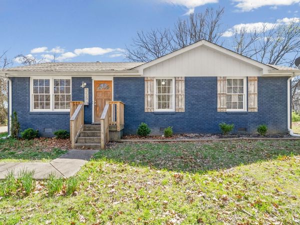 355 Welchwood Dr, Clarksville, TN 37040