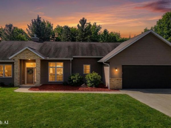 2501 FALCONS COVE, Stevens Point, WI 54482