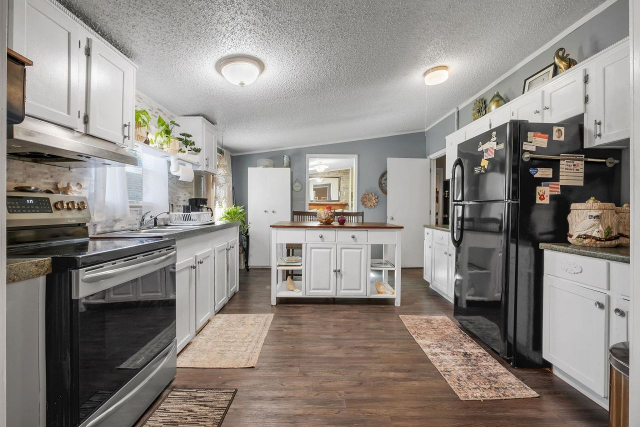 37 Whispering Pines Lane, Quincy, FL 32351 Photo