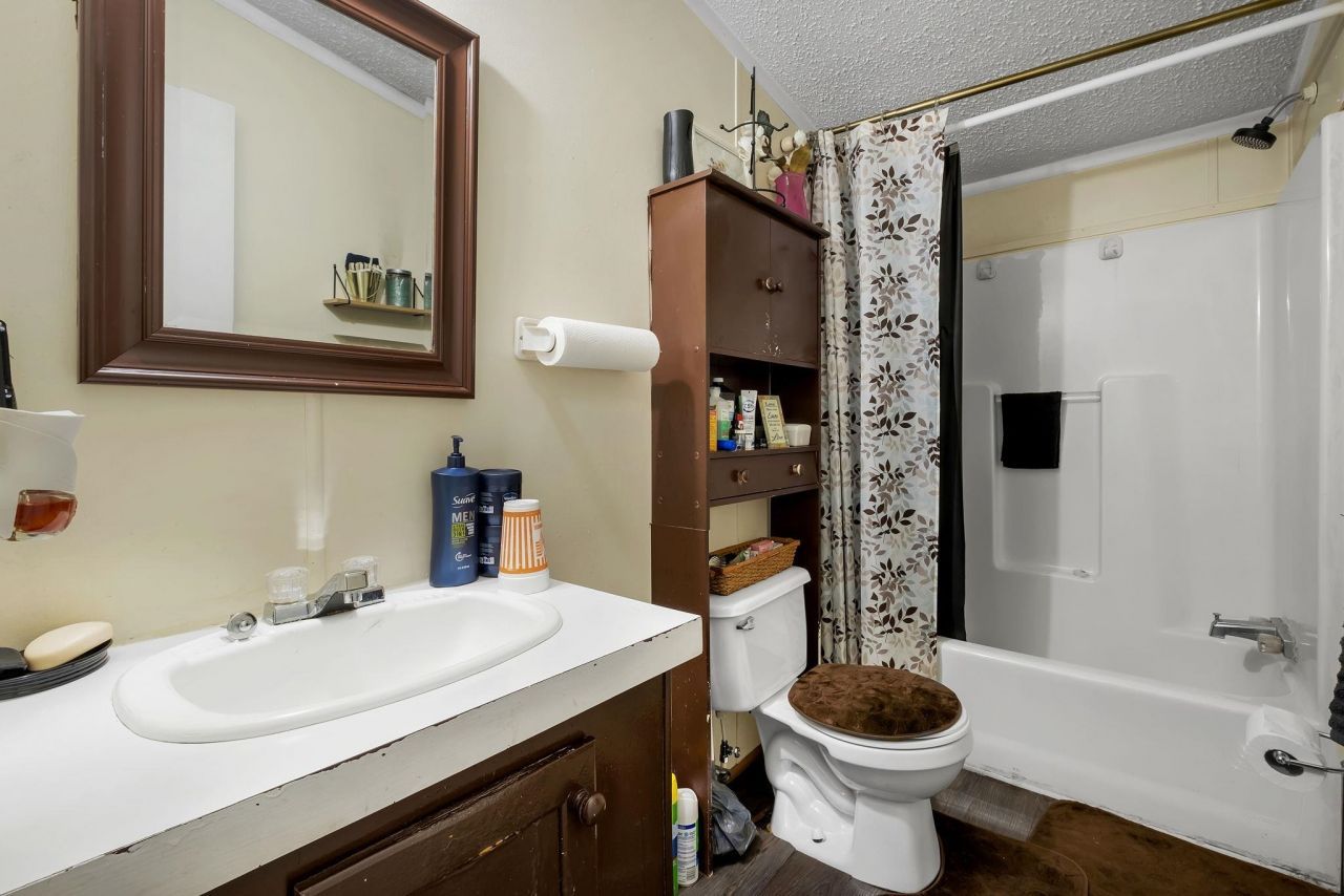 37 Whispering Pines Lane, Quincy, FL 32351 Photo