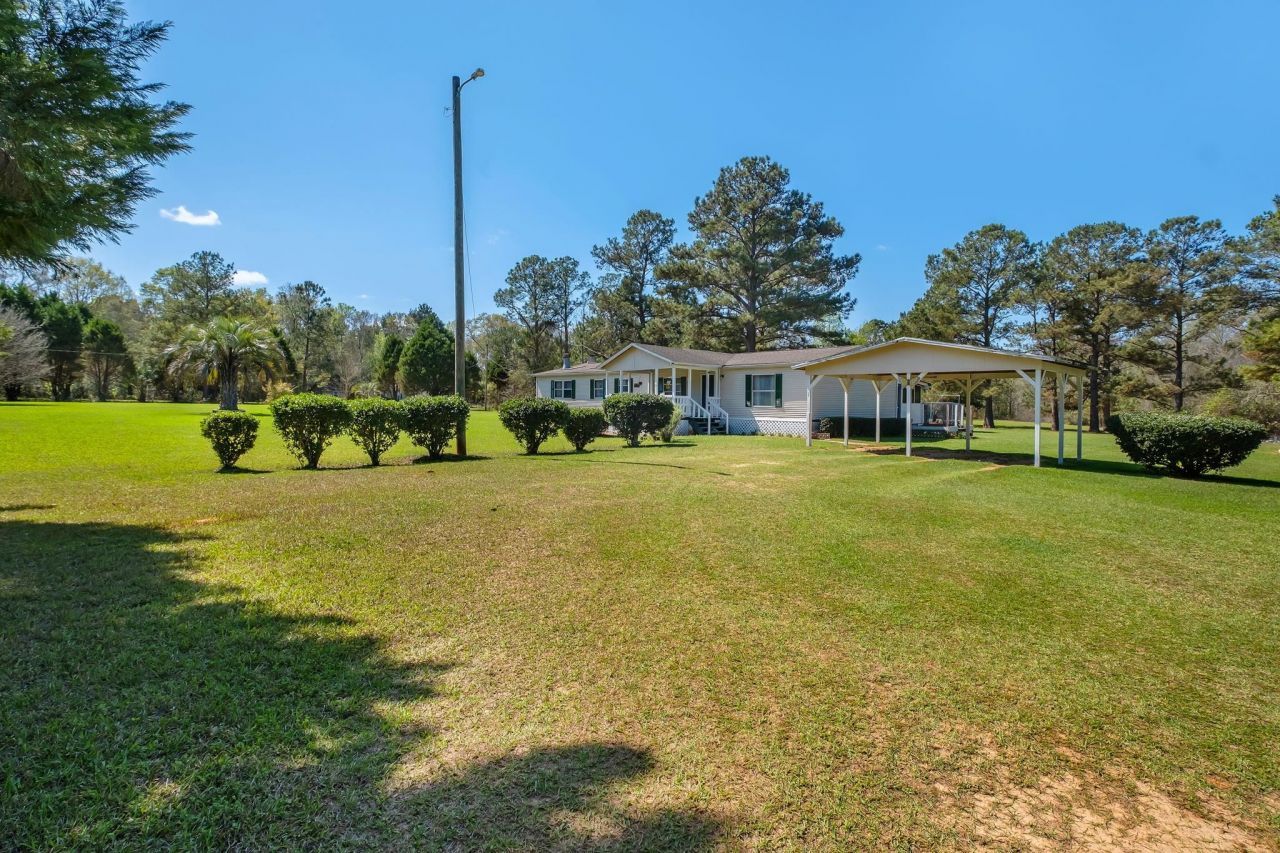 37 Whispering Pines Lane, Quincy, FL 32351 Photo