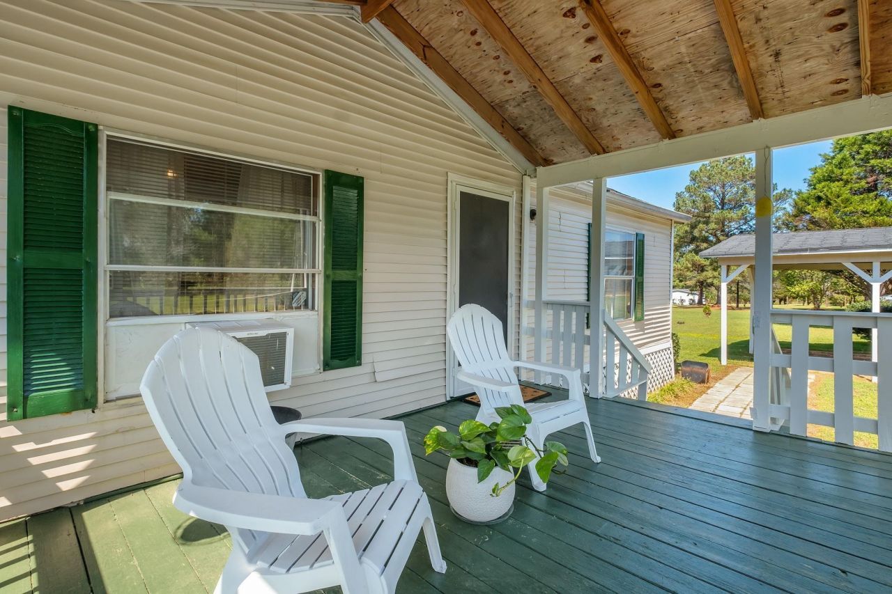 37 Whispering Pines Lane, Quincy, FL 32351 Photo