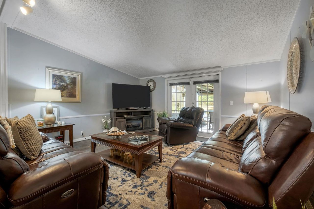 37 Whispering Pines Lane, Quincy, FL 32351 Photo