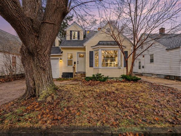 1945 Galewood Avenue SW, Wyoming, MI 49509