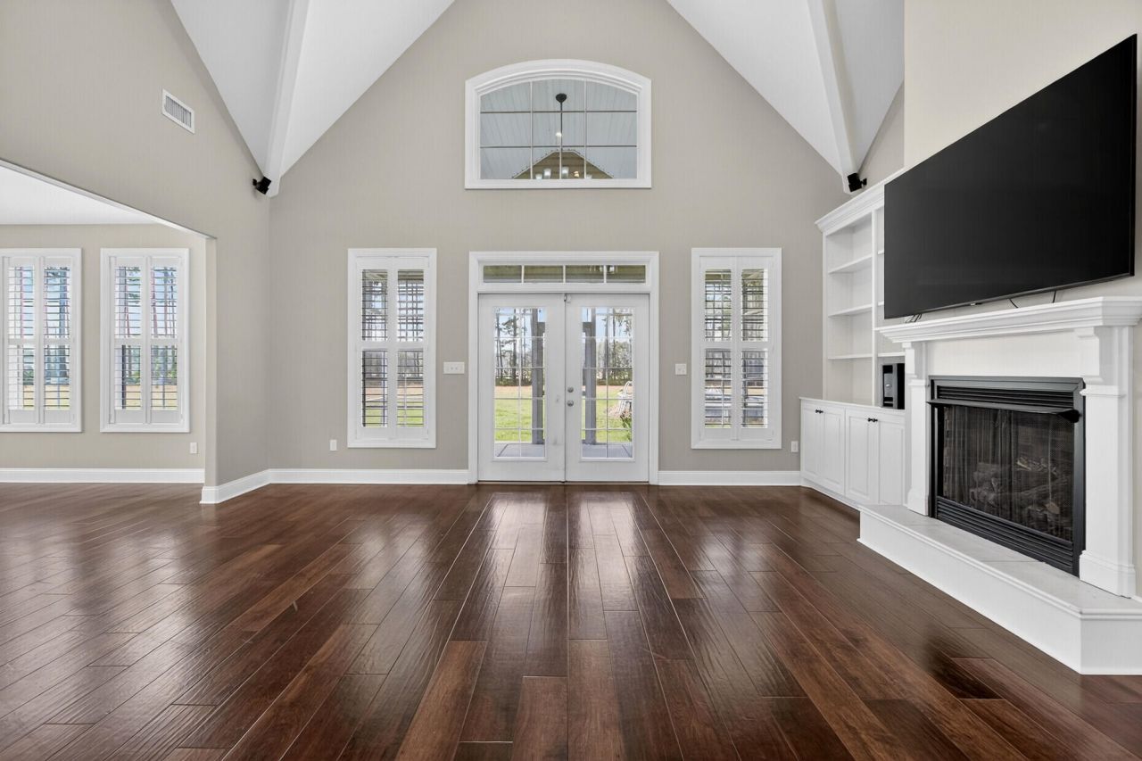 2417 Old Highway 52 Photo 8