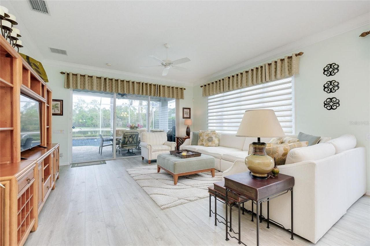 8639 54th Avenue Circle E, Bradenton, FL 34211 Photo