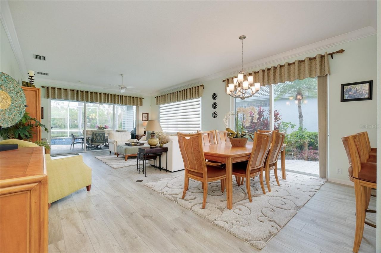 8639 54th Avenue Circle E, Bradenton, FL 34211 Photo