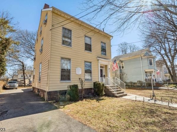 27 Oakland Ave, Bloomfield, NJ 07003