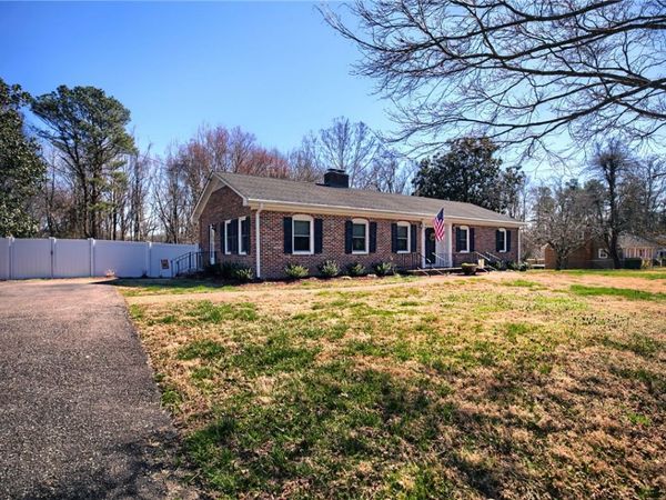7717 Belroi Road , Gloucester, VA 23061