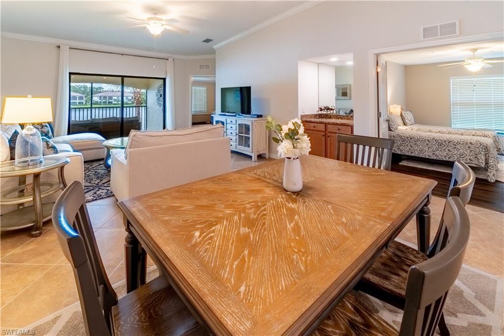 9521 Avellino Way, Unit 2426, Naples, FL 34113 Photo