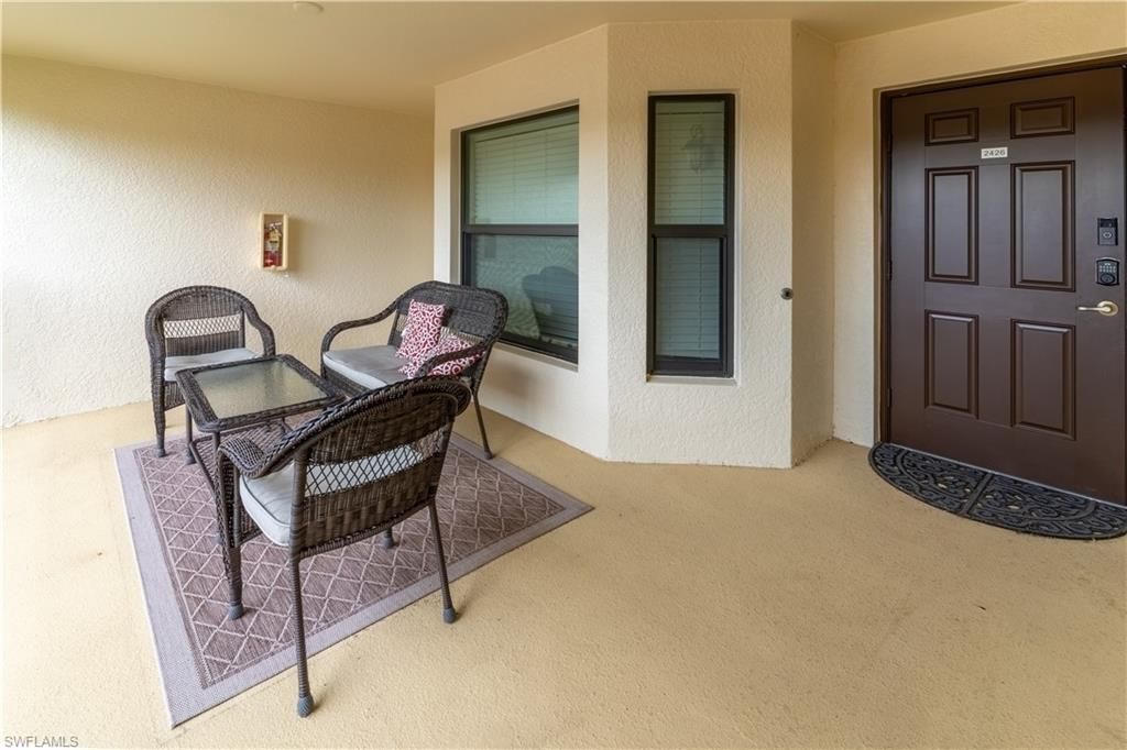 9521 Avellino Way, Unit 2426, Naples, FL 34113 Photo