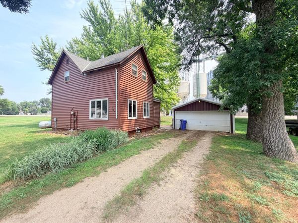 107 S Buckingham Street, Hardwick, MN 56134