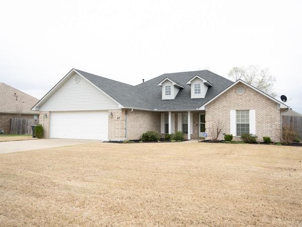 27 Hummingbird Drive, Vilonia, AR 72173