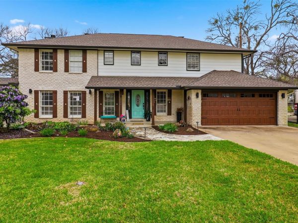 434 E Castleshoals DR , Marble Falls, TX 78654