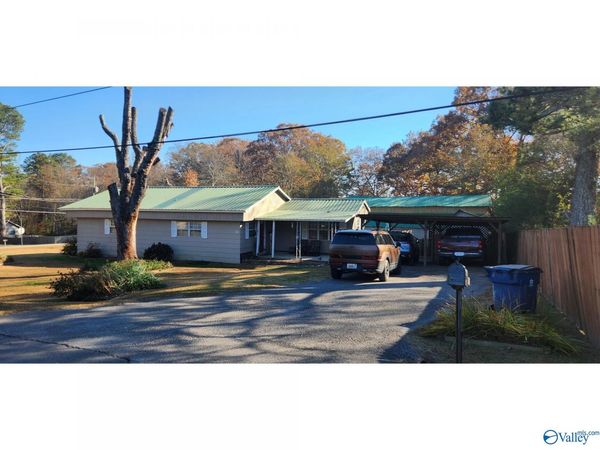 17 Stanfield Drive, Albertville, AL 35951