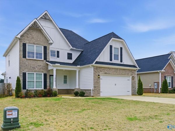 310 Shadow Court SW, Huntsville, AL 35824