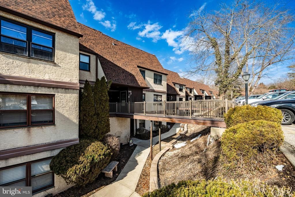 243 Shawmont Avenue, Unit C, Philadelphia, PA 19128 Main Photo