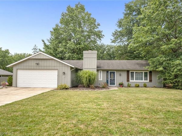 11586 Pleasant Ridge Place, Strongsville, OH 44136